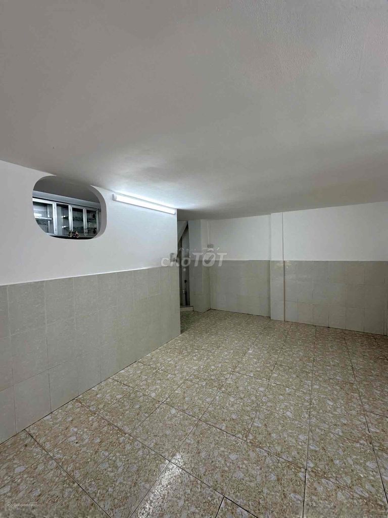 Nice alley. Phan Xích Long. 2 floors. 60 meters. 2 bedrooms at 12.5 million.