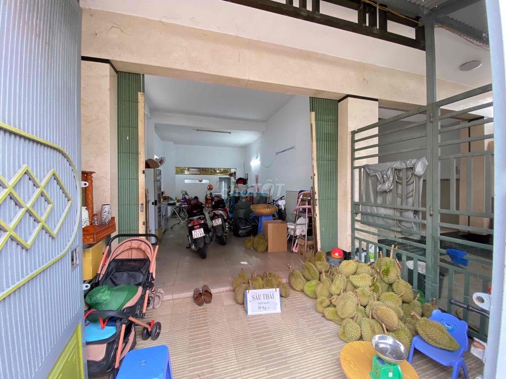 Rents for mbkd + 4 bedrooms 4.3 x28 car 12 meters 9 million a month