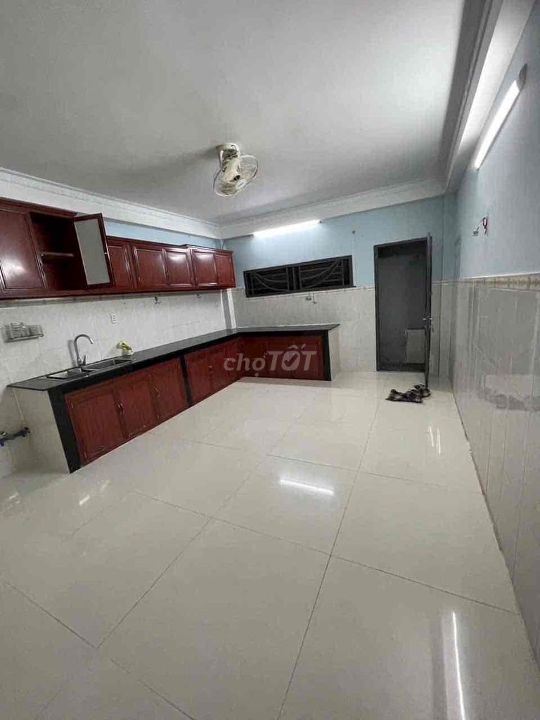Rent a house near the hbc Thủ Đức fair