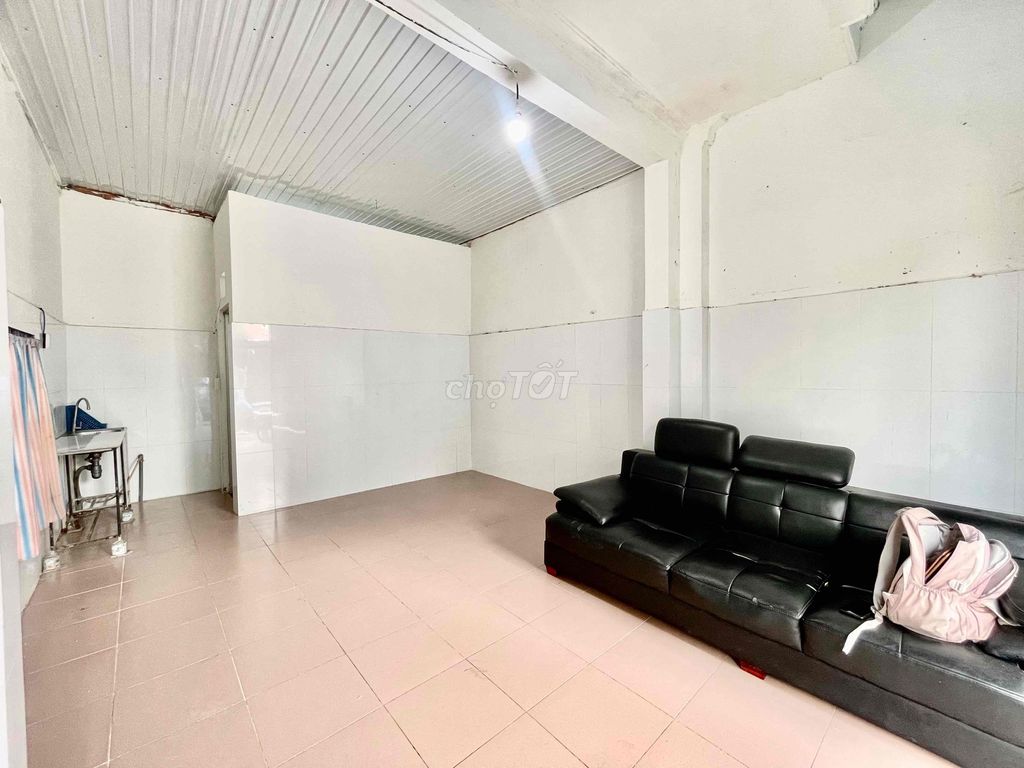 Rent the entire house cheaply, right across college Gtvt cs3.