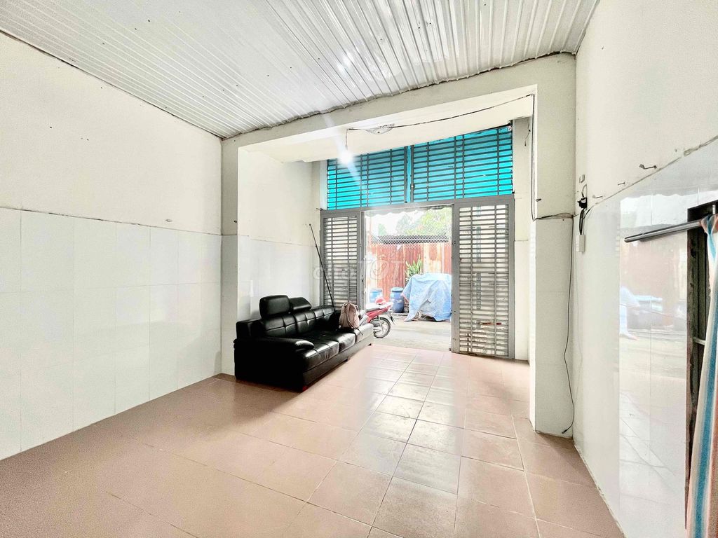 Rent the entire house cheaply, right across college Gtvt cs3.