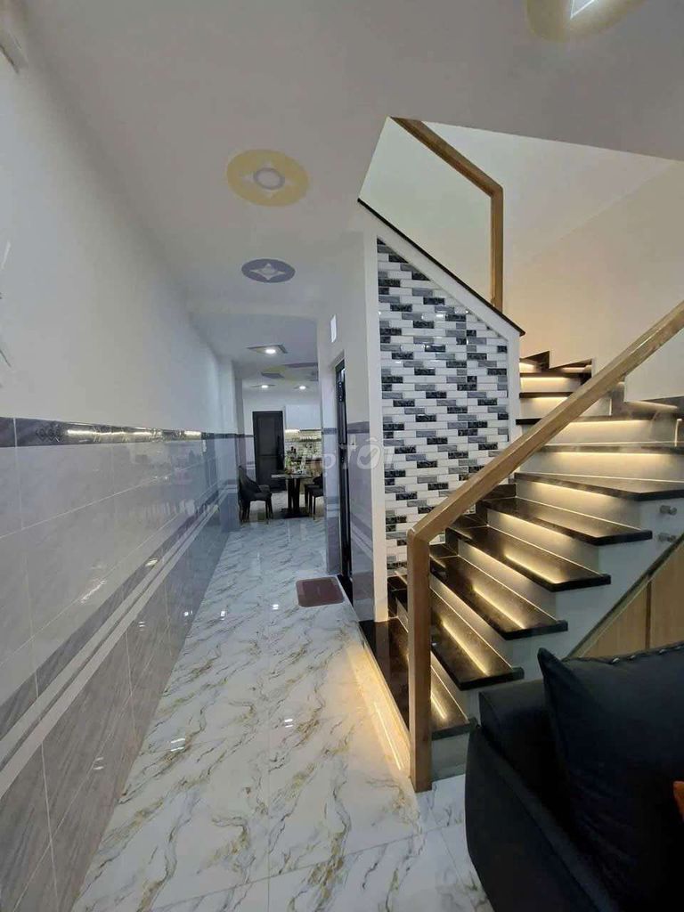 Rent a two-size apartment 3 Nguyễn Kiệm-7-3 bathroom 3 Gò Vấp