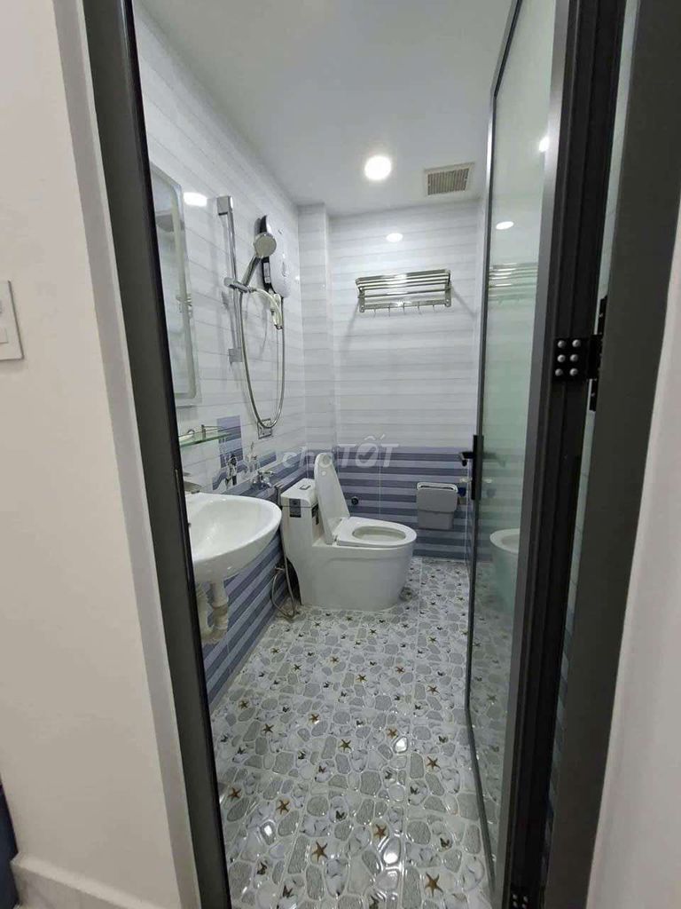 Rent a two-size apartment 3 Nguyễn Kiệm-7-3 bathroom 3 Gò Vấp