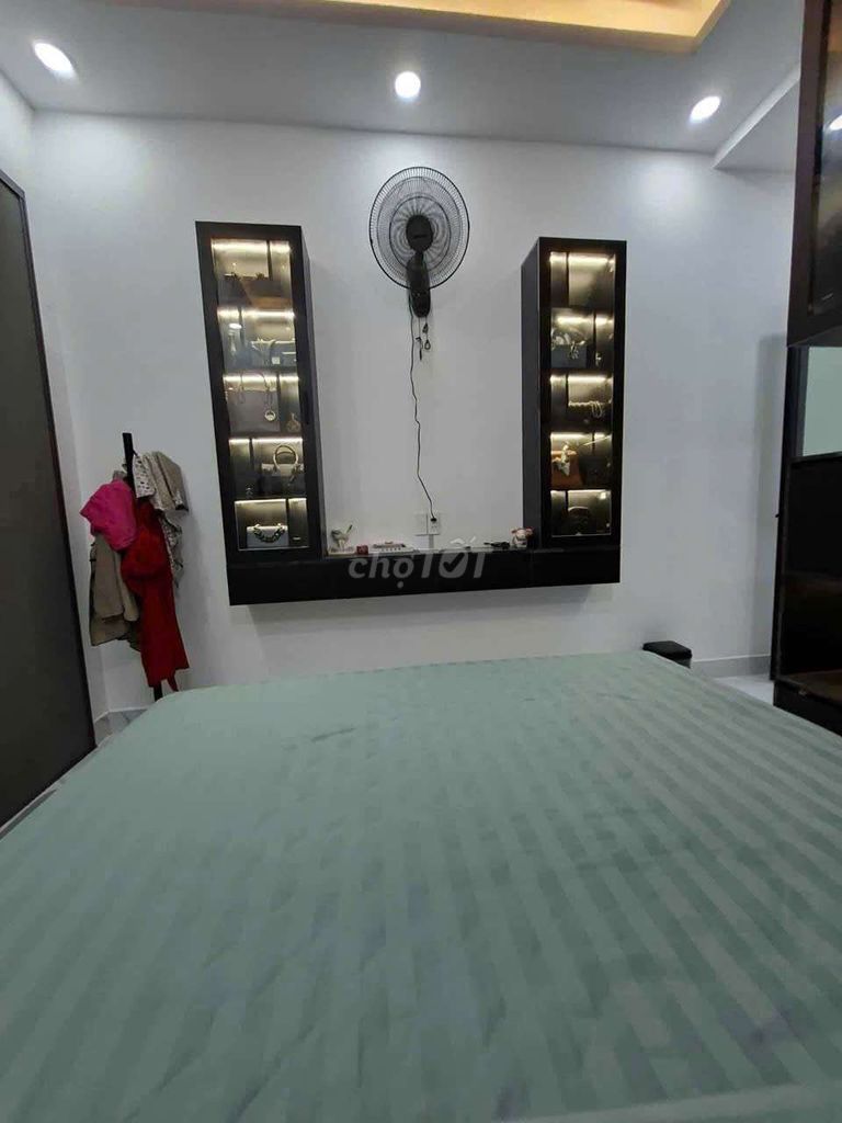 Rent a two-size apartment 3 Nguyễn Kiệm-7-3 bathroom 3 Gò Vấp