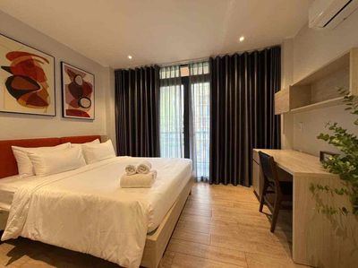 It's the owner of a high-level apartment that's full of luxry and county 1 furniture.