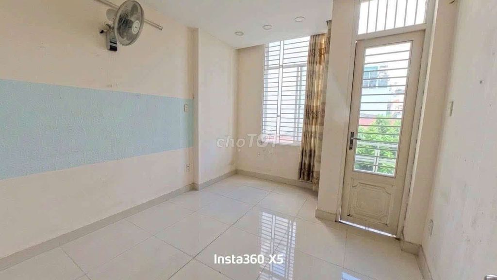 Nguyễn Duy-16 million a month, three bedrooms -- multi-disciplinary business.