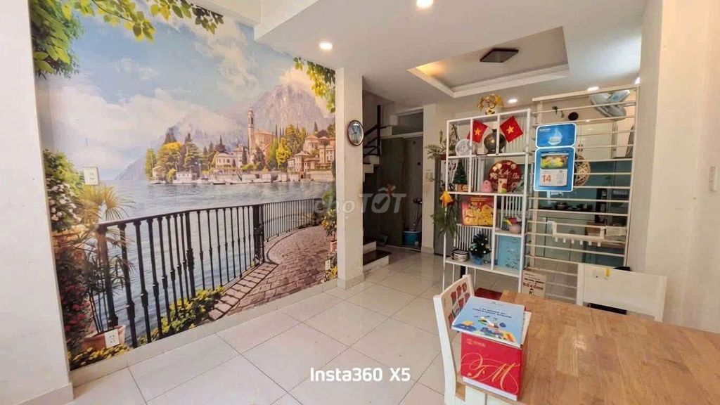 Nguyễn Duy-16 million a month, three bedrooms -- multi-disciplinary business.