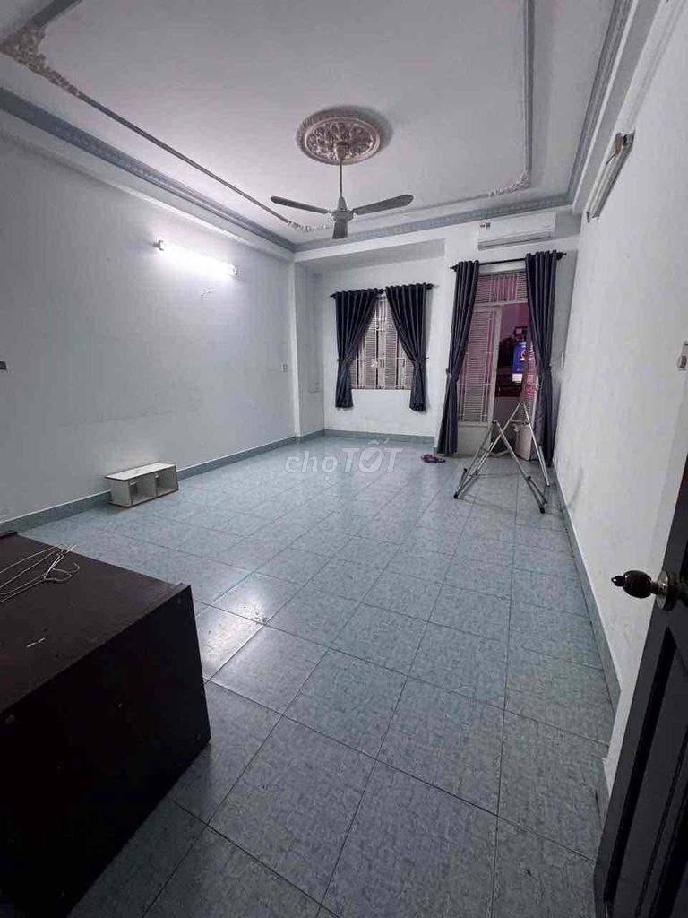 Rent a Khu Tên Lửa. Bình Tân