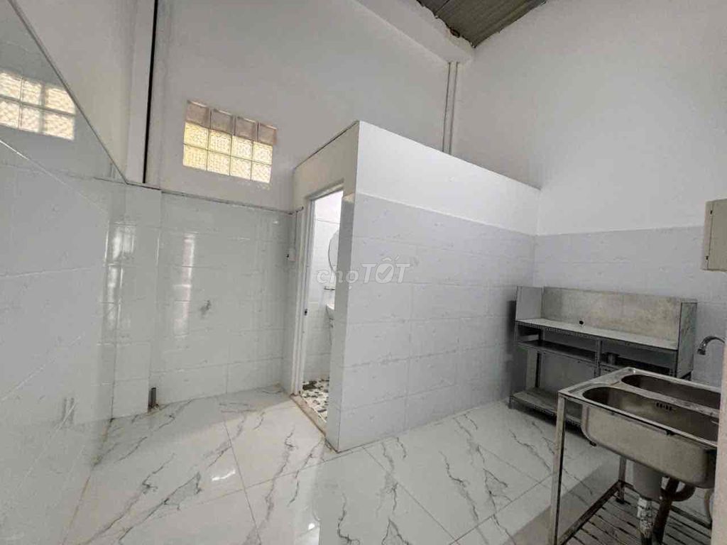 Level 4 House: 4 x14 meters ( Bedroom) 6 m Passage. 1/ Lê Văn Quới.M.
