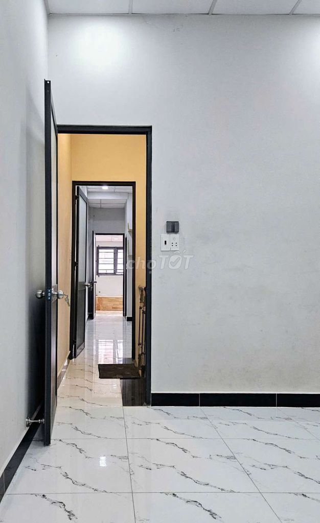 Three bedrooms, three bedrooms, full interior toilets. District 3