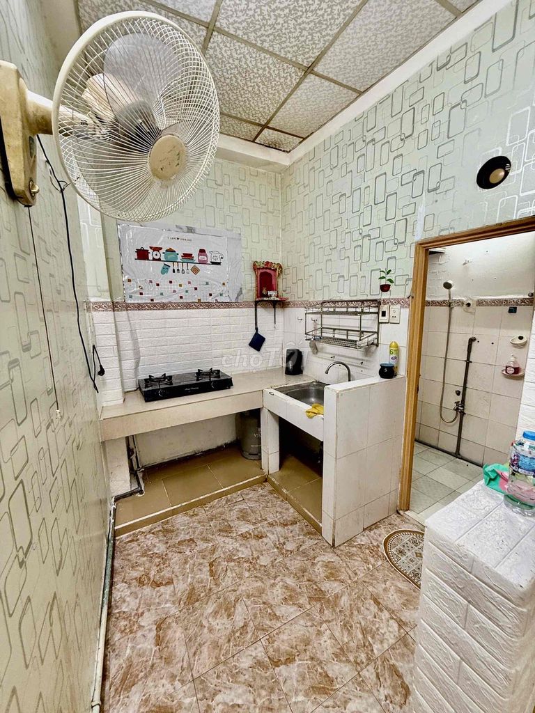 Two rooms, two toilets, only 3.5 million.