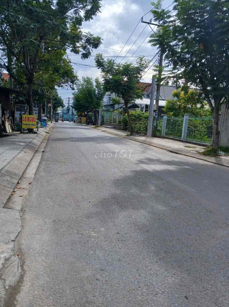 Rent 8 x 12 meters near the maritime market - Hóc Môn costs -6 million/207