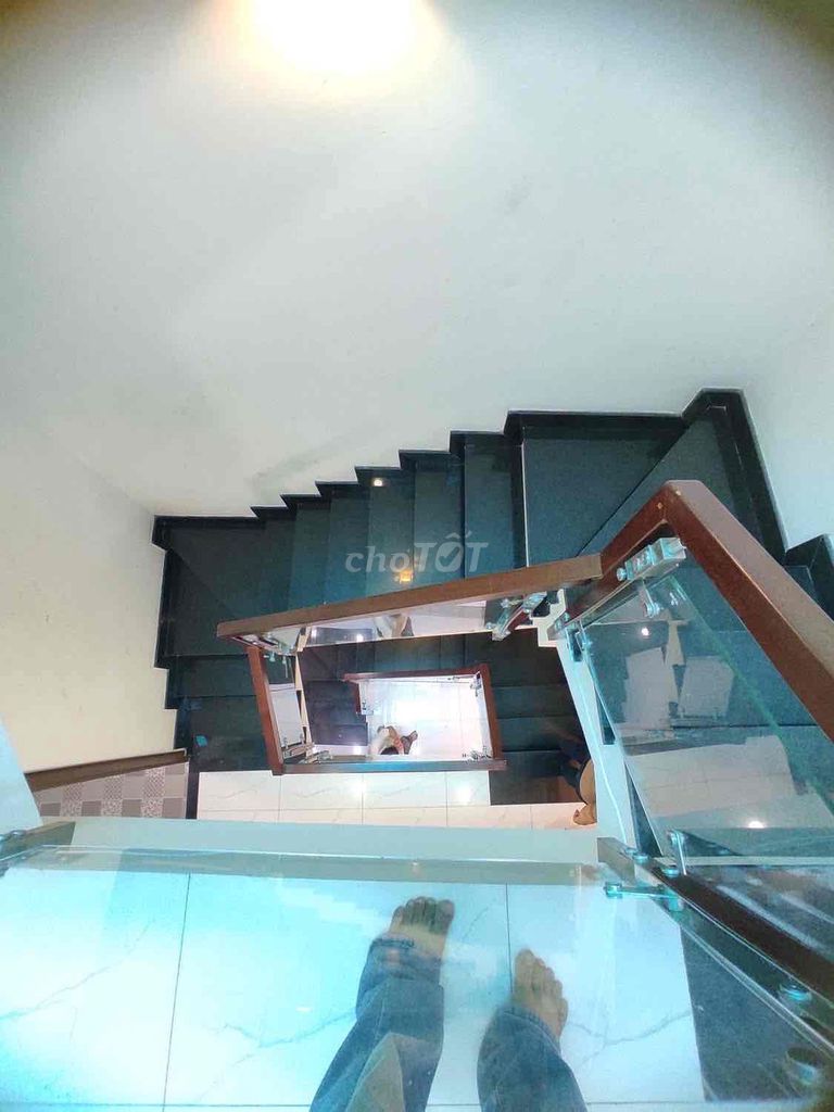 Nice house, 11 million ok, 1 M 2th floor, 2 P. I'll sleep in three bathrooms.