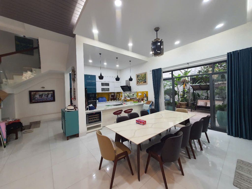 South Fuji 7 villas for rent-security, 24 hours security.
