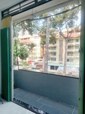 Rent the entire second-story house - Trần Hưng Đạo cash, District 1.