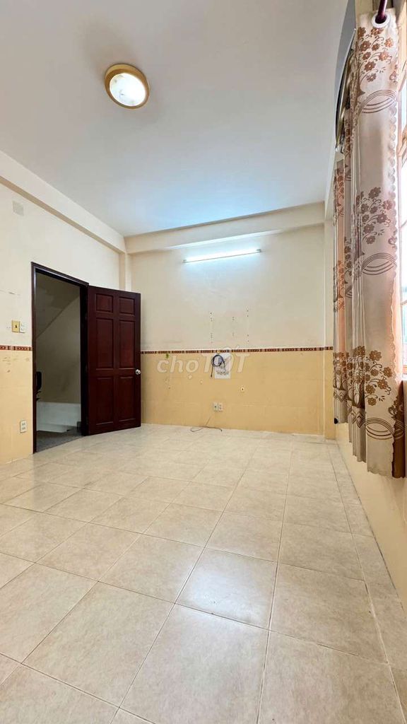 10 X 20 M 6 M Tô Hiệu