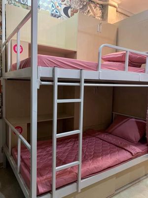 Women's dorm right down to 4/7-S-Shielin-Ship-Sub.