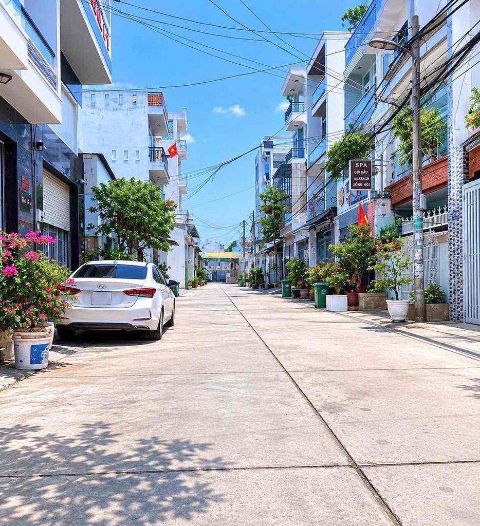 Rent on 379/ New Winters Street