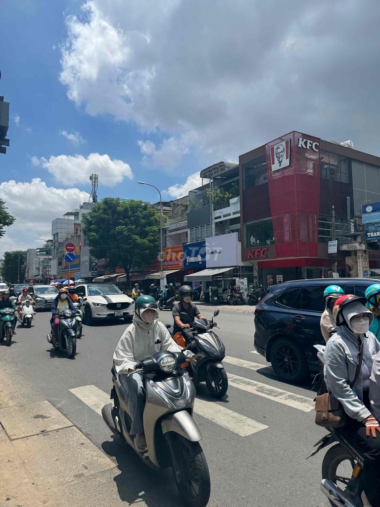 Rent the money house 252 Xô Viết Nghệ Tĩnh. GRI 21. 4 Levels