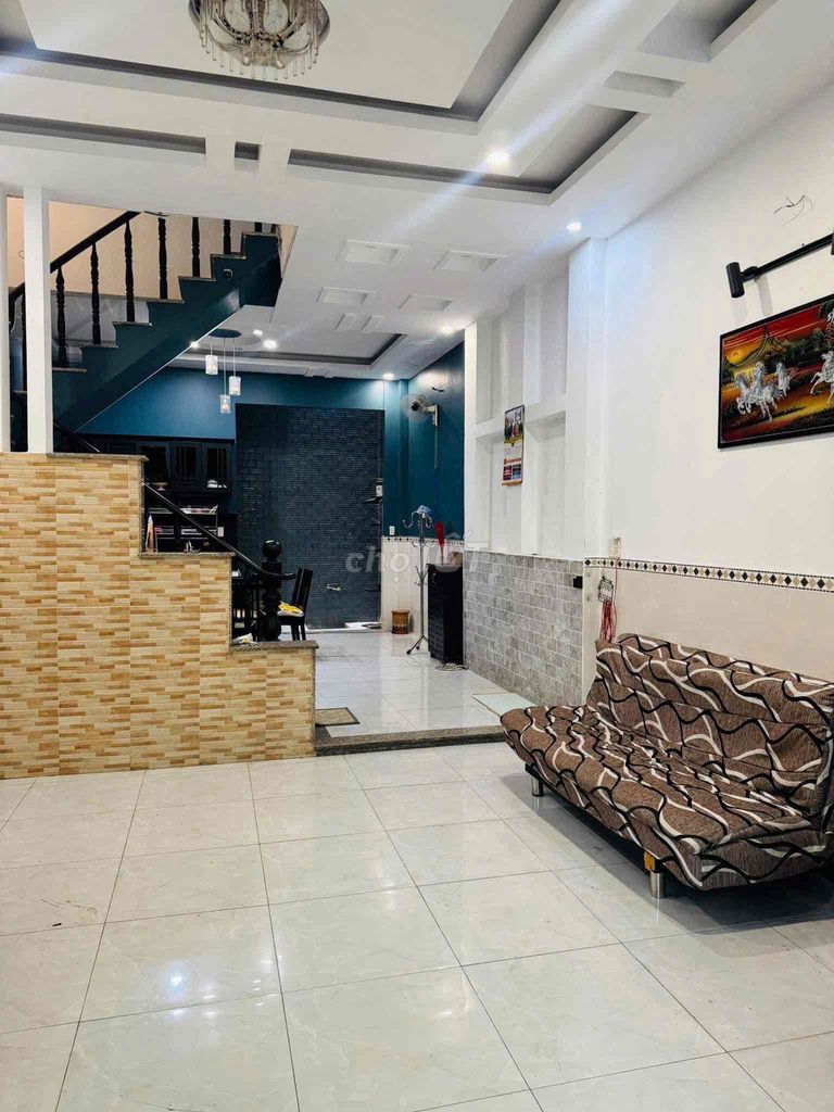 Rent Tân Chánh Hiệp District 12 180 meters, 4 4 floors, 4 alley toilets 11 million refrigerators.