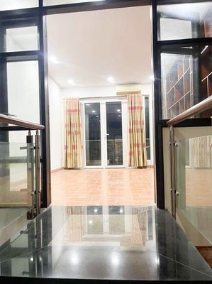 Cooler Rooms, 800 M to huit and aeonmall