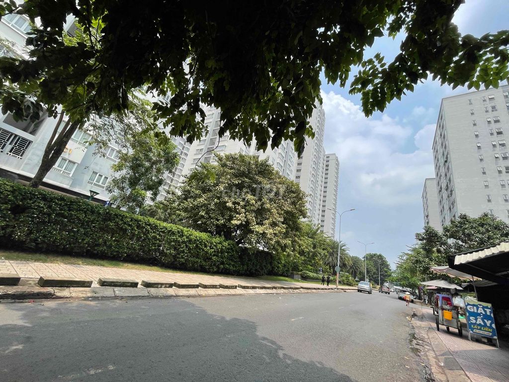 Corner of 2 Entrepreneur 240-7 Nguyễn Văn Luông, 30 meters2, 1 floor, near the apartment