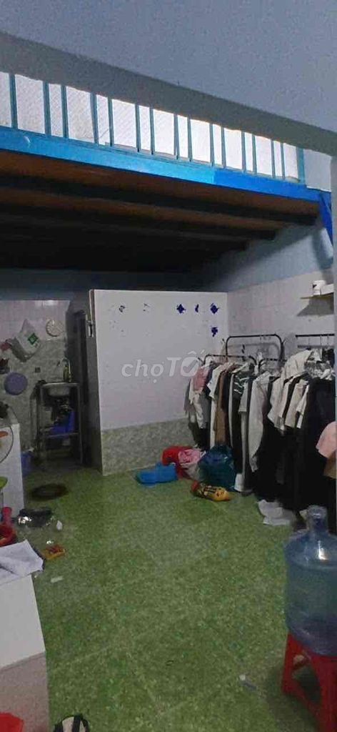 Rent 4 x 8. Quang Trung line