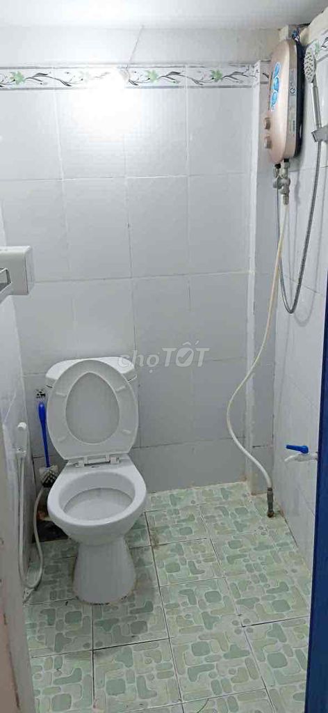 Rent 4 x 8. Quang Trung line