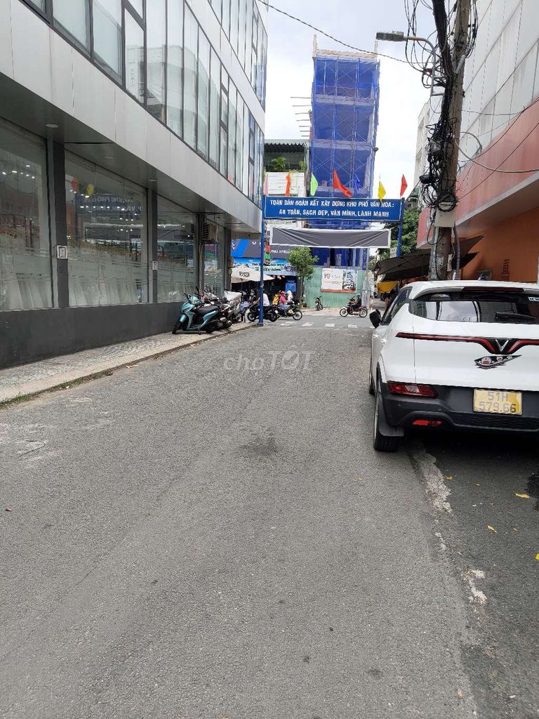 Renting the entire ten-meter alley of Gò Dầu 5 x 18 meters at 10 million