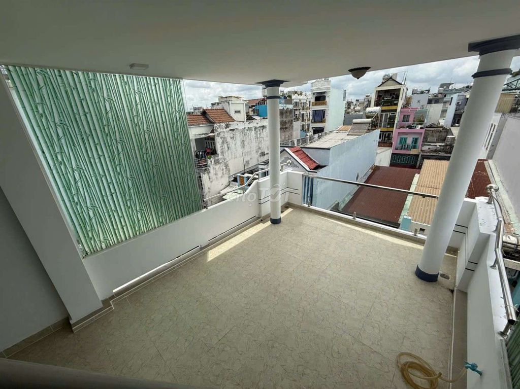 Rent Miếu Bình Đông for his essay-- 12 million to four bedrooms-- the alley.