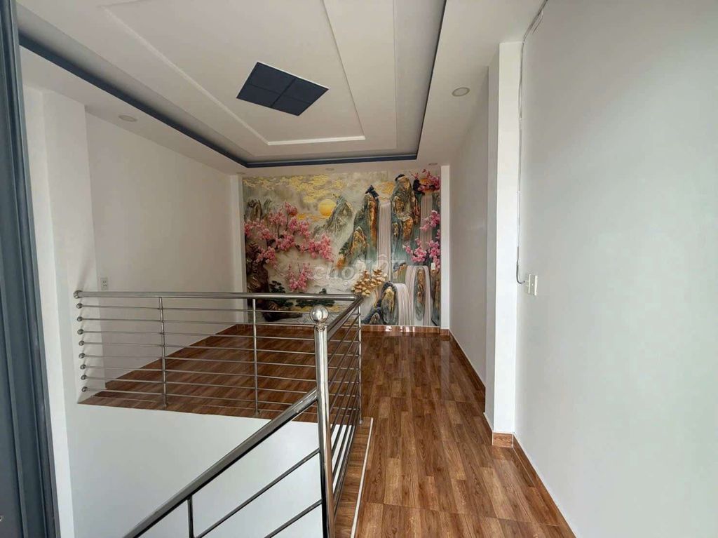 Rent Miếu Bình Đông for his essay-- 12 million to four bedrooms-- the alley.