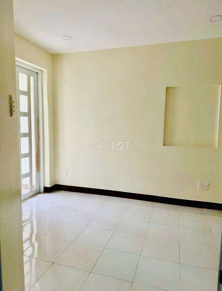3rd floor bedroom with Hòa Hảo-7-510.