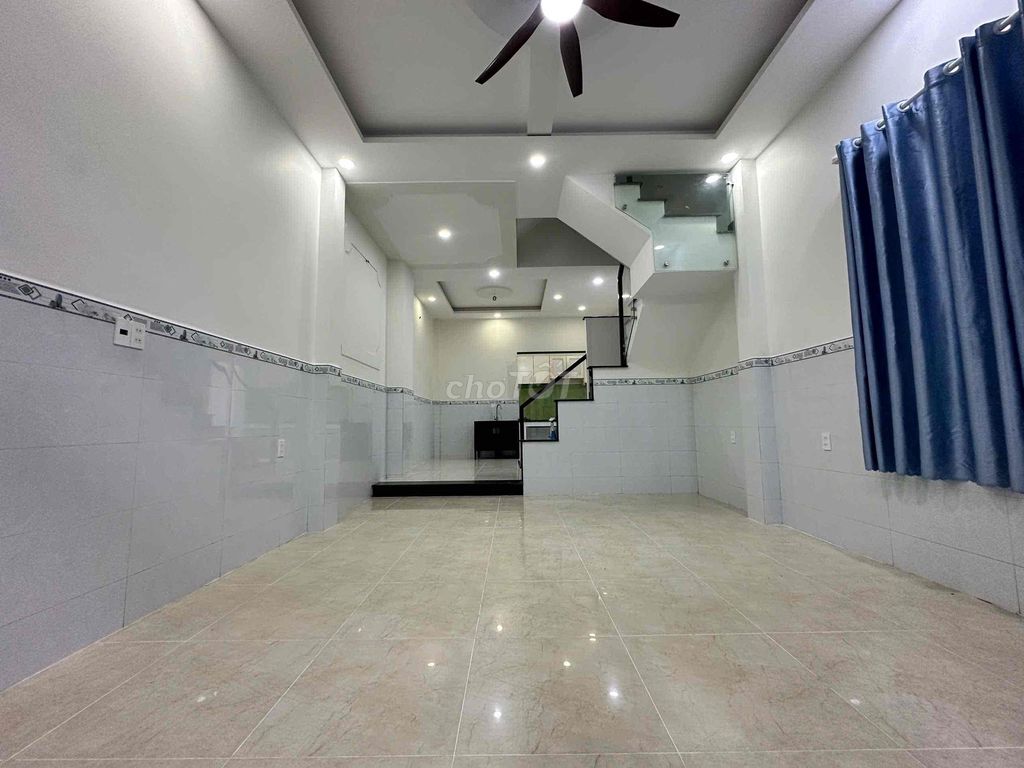 Rent refrigerator 41 District 12 area 60 meters at 9 million a month in an alley