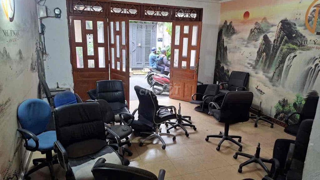 Rent Qq119212.