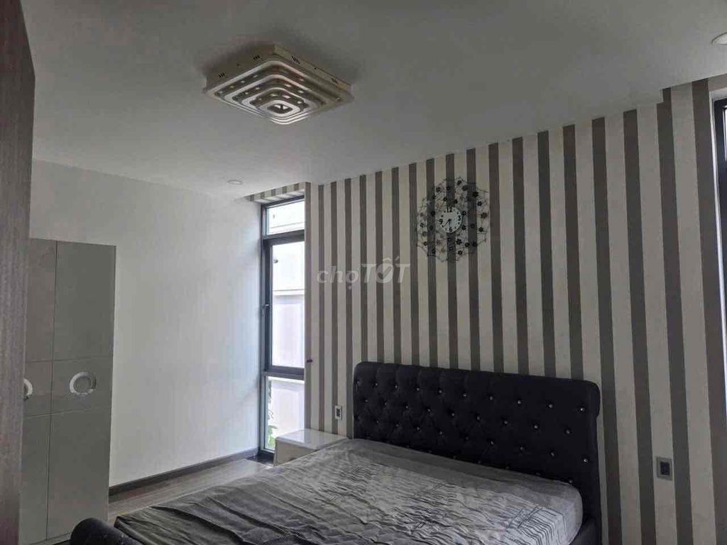 Rent the villa everich 3 – full interior, 6 room wide
