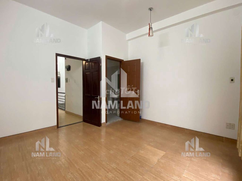 4 X20 is 3 stories, 4 rooms are in Only 27 million.