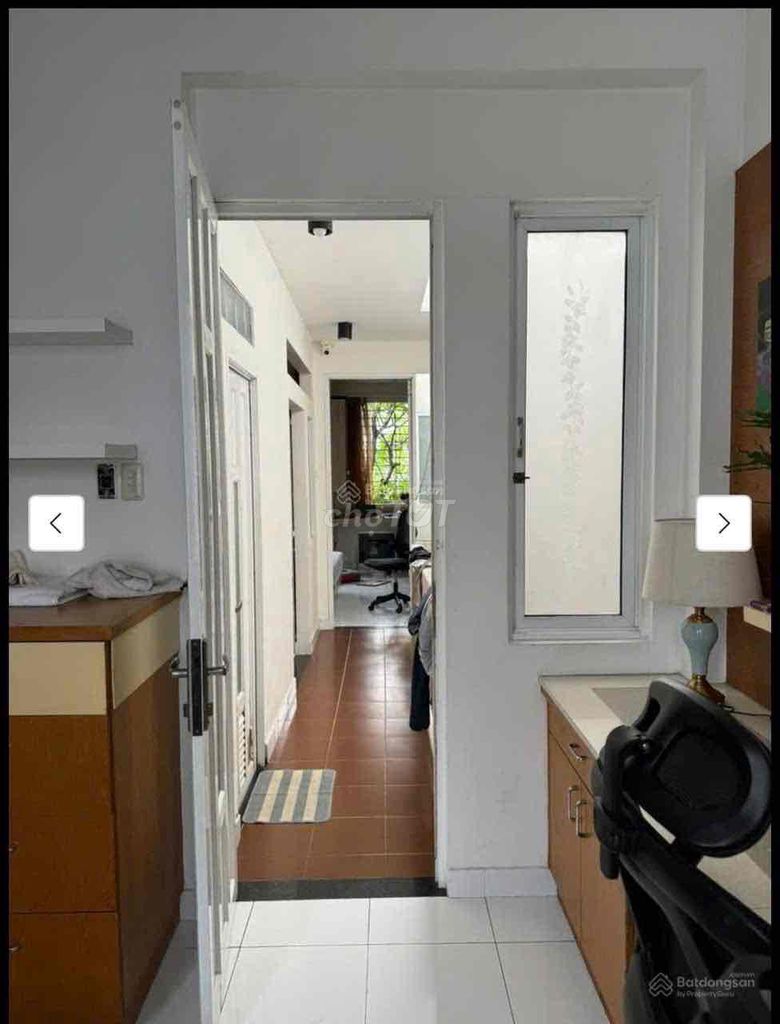 Rent Thống Nhất for the entire interior car