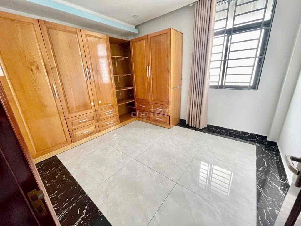 Original 4 Front Street suite P.Tân Phong District 7