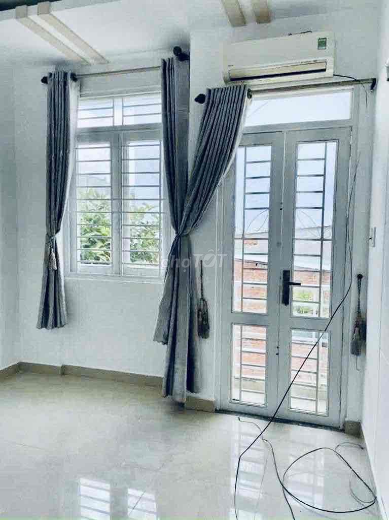 Nice new house, near town, District 1, 1 Land 1 L 2 P. sleep M. P. & Go to work