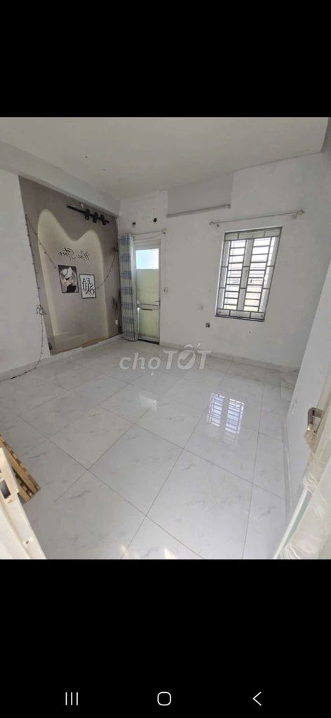 Rent 5 x 20 meters a floor 3 bedroom 3 Y-shaped toilets