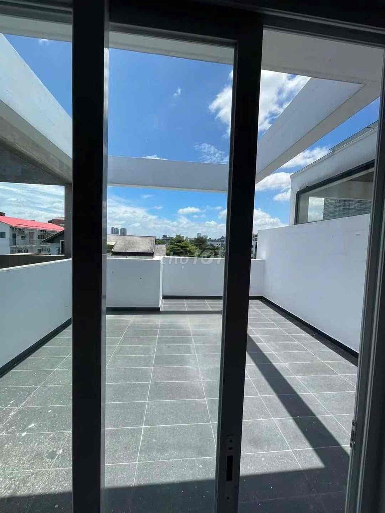 Renting the house of the Mystery City near the Diamond Islands, 350 meters, 60 million