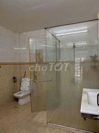 Xóm Đất front house, 3 floors, 3 bedrooms, 3.3 x12 meters, 18 million