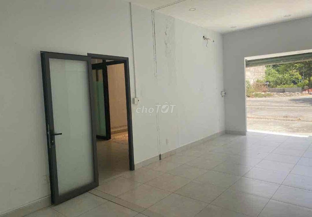 Renting Đỗ Xuân Hợp, 86 meters, 4 floors, 4 bedrooms, 17 million