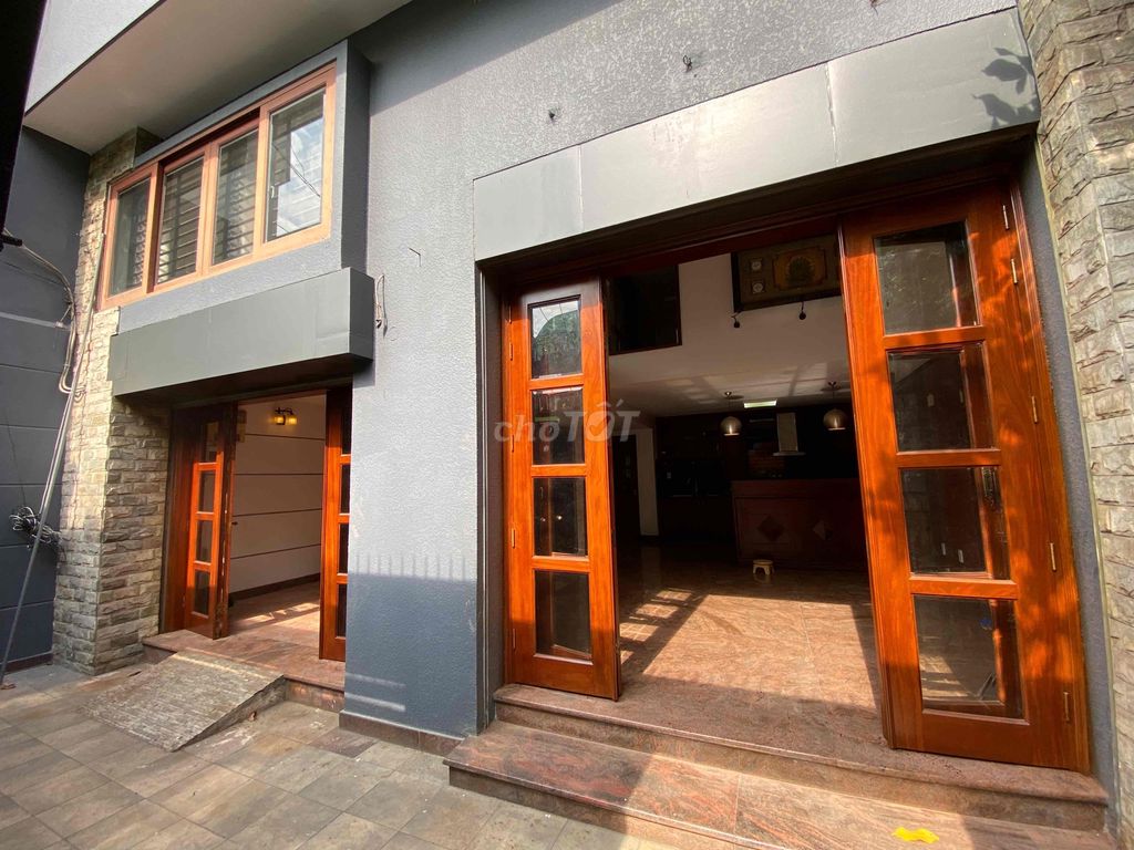nice house 8 x 12 meters 5 bedrooms for renting vpct