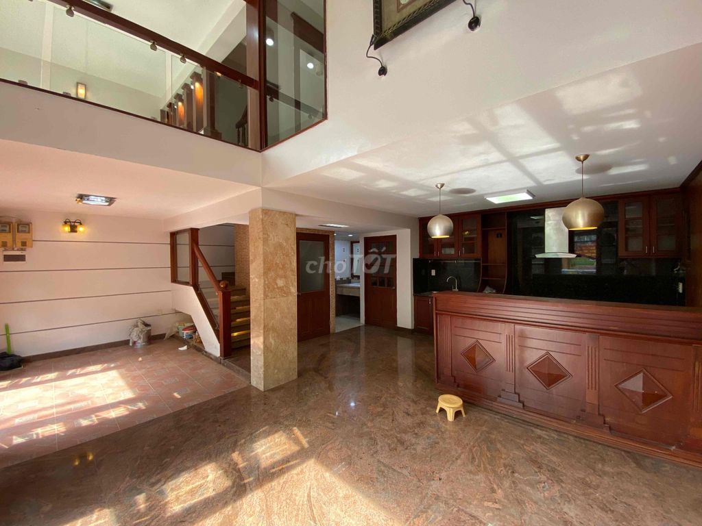 nice house 8 x 12 meters 5 bedrooms for renting vpct