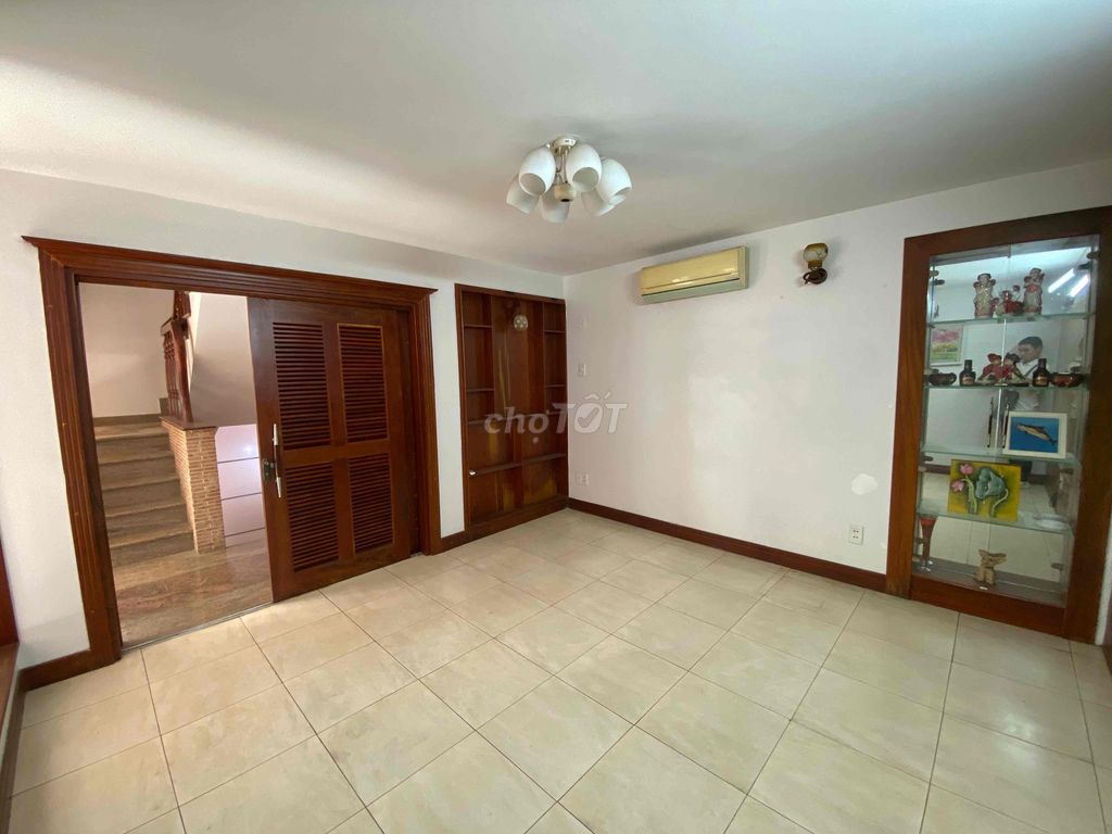 nice house 8 x 12 meters 5 bedrooms for renting vpct