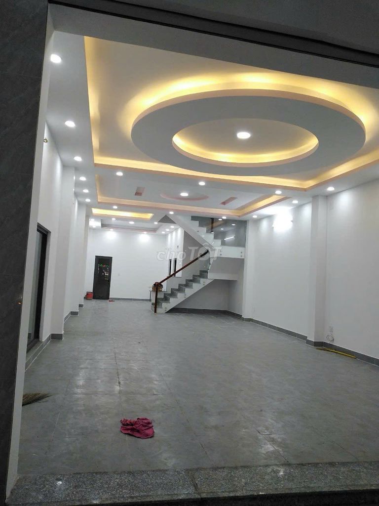 Rent a house. 1382 A Sư Vạn Hạnh.2-2.