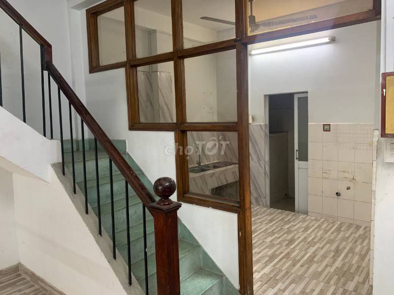 The corner of Lê Hồng Phong, TNN 2 floors st, 3 bedrooms 2 toilets, 3.5 x12 meters, 15 million