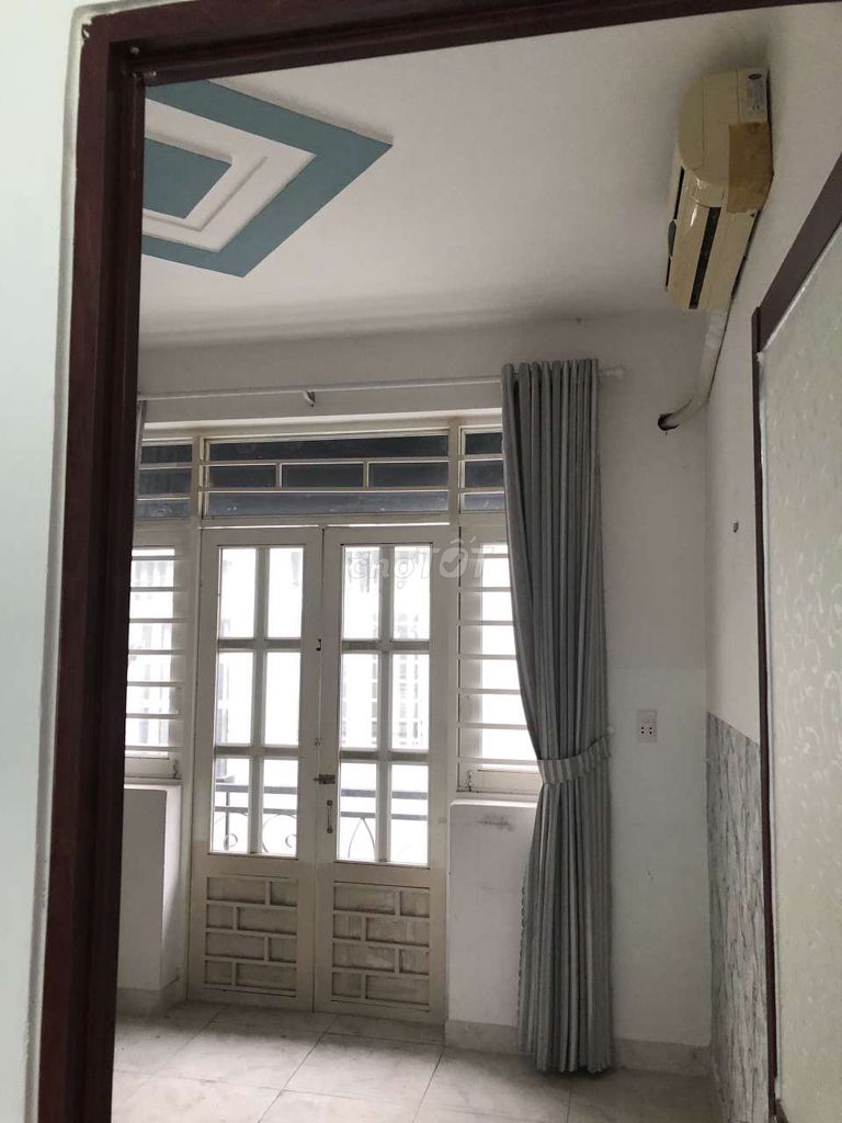 Rent a house. Two stories, two air conditionings.