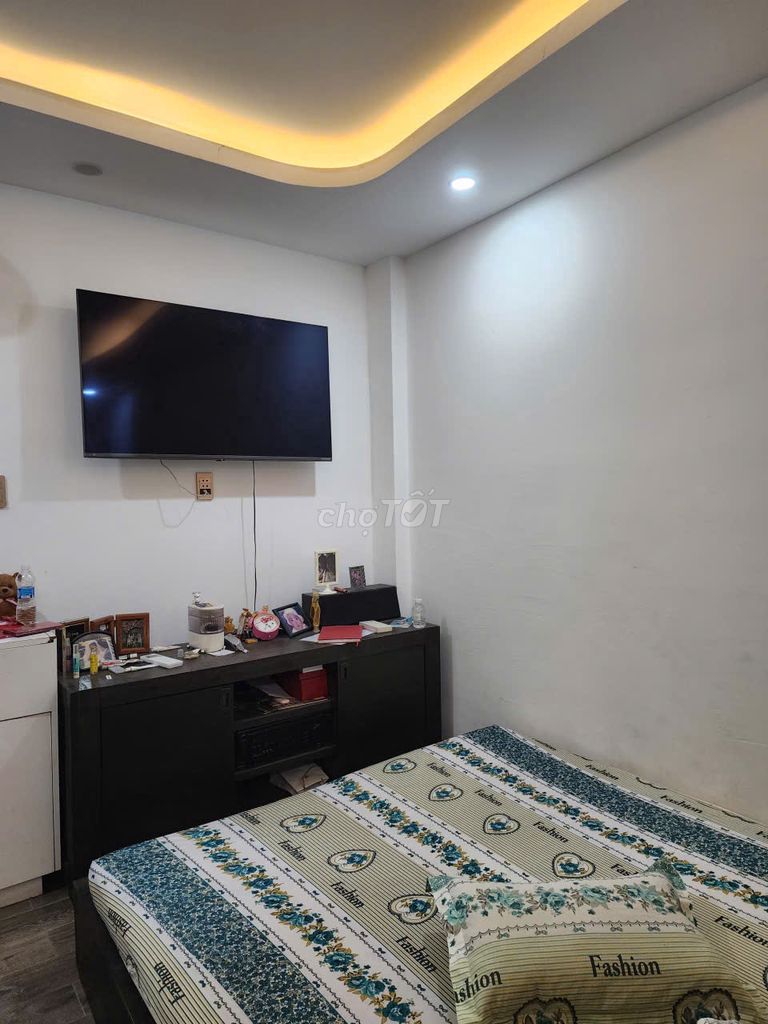 Renting số 21 L.O.D. truck. Two bedrooms, two toilets.